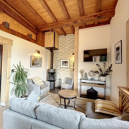 8 Couchages A Combloux, Hiver A La Saison, Ete A La Semaine - Fr-1-560-32 Chalet
